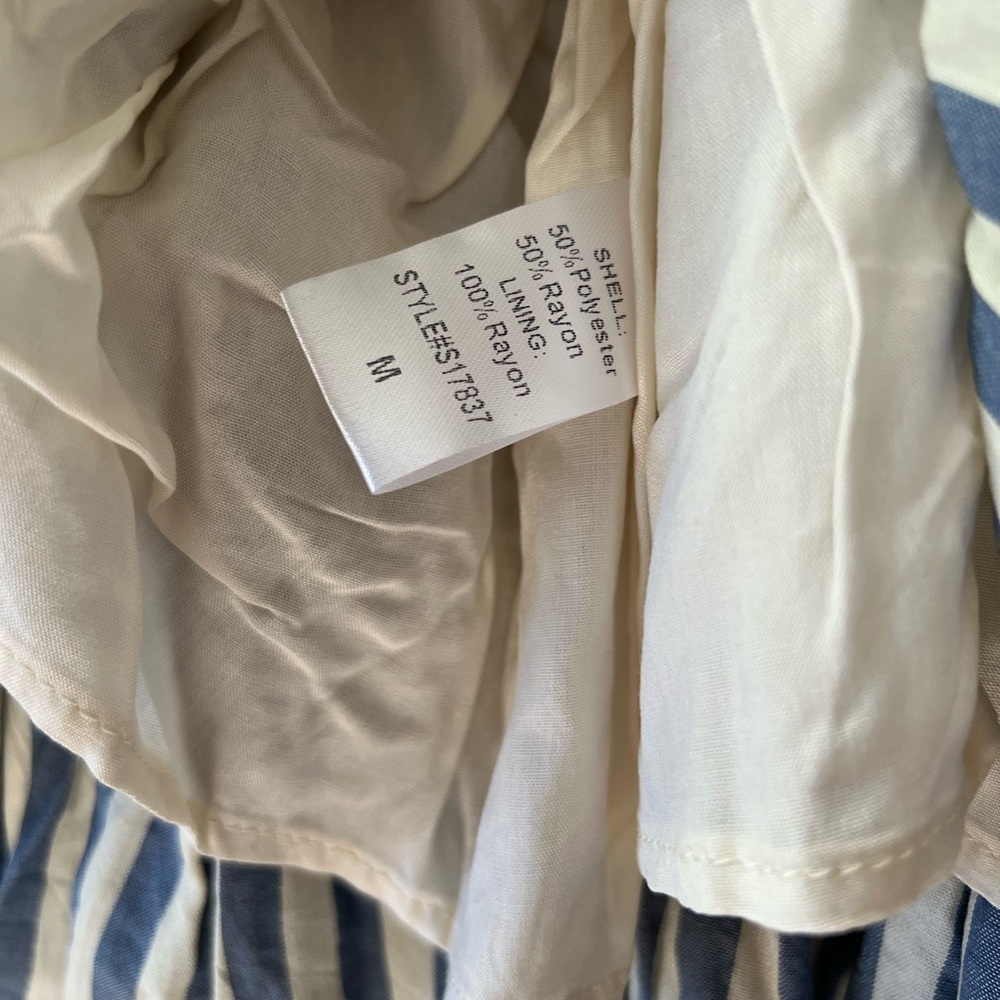 Adorable NWT Blue and White, Drop Waist Cotton Striped Halter Dress. M. - Picture 14 of 16